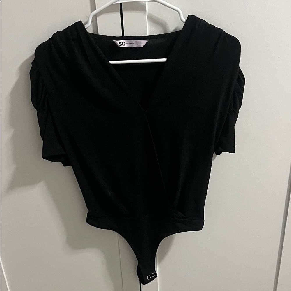 SO Women's Black Bodysuit in great condition
